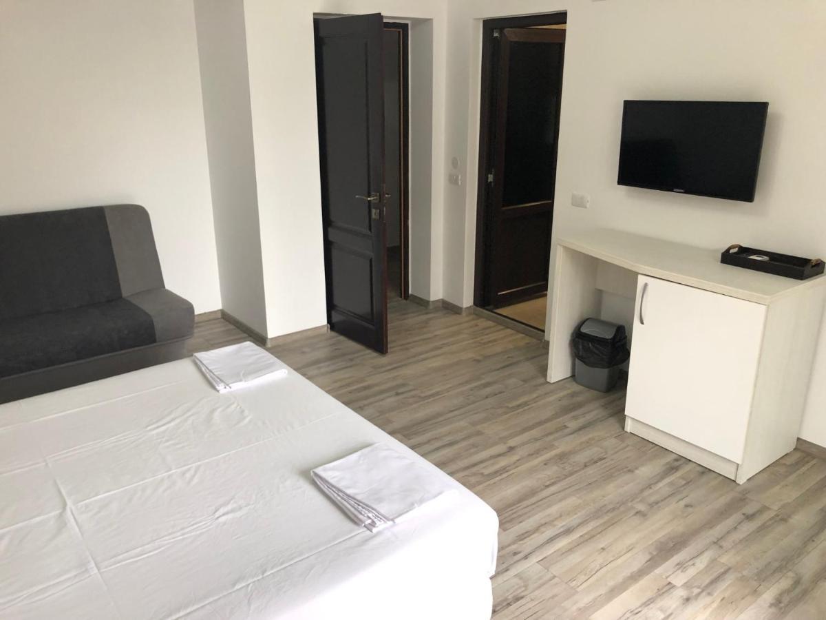 Pensiune Pensiunea Crown 3*